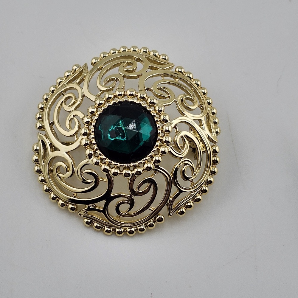 Vintage‎ Gold Tone Green Rhinestone Dome Brooch